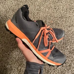 Adidas womens gore-Tex Terrex trail shoe size 7